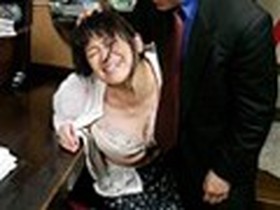 地上げ屋に凌辱された居酒屋の熟年おかみ 平亜矢子　サンプル画像03